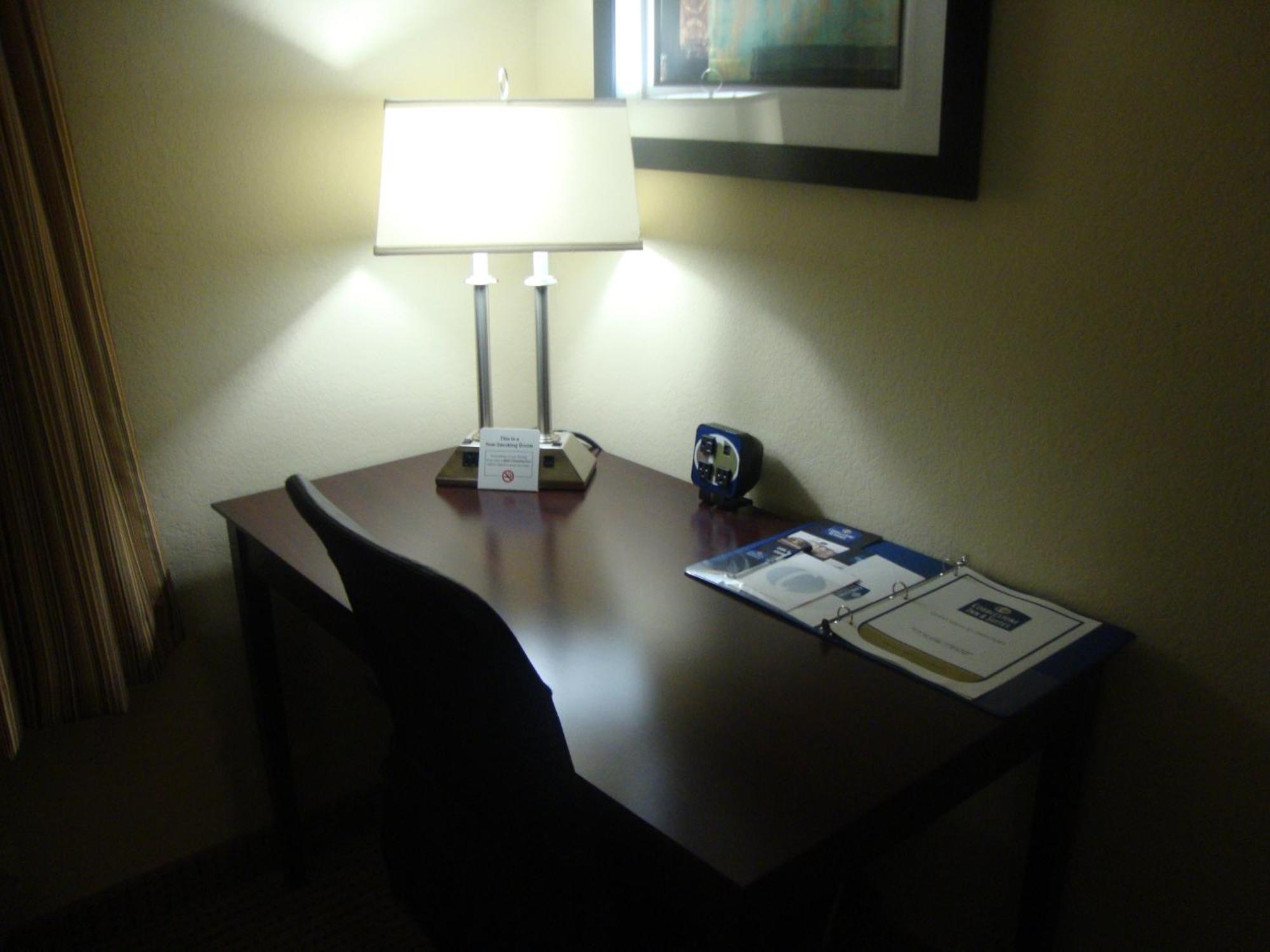 Cobblestone Inn & Suites - Carrington Szoba fotó