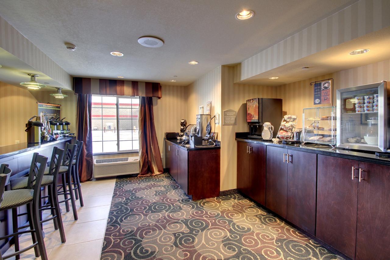 Cobblestone Inn & Suites - Carrington Kültér fotó