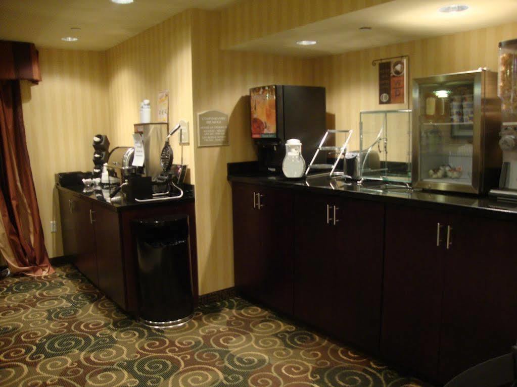 Cobblestone Inn & Suites - Carrington Kültér fotó
