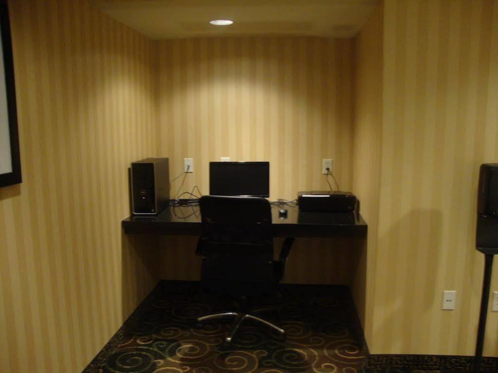Cobblestone Inn & Suites - Carrington Kültér fotó