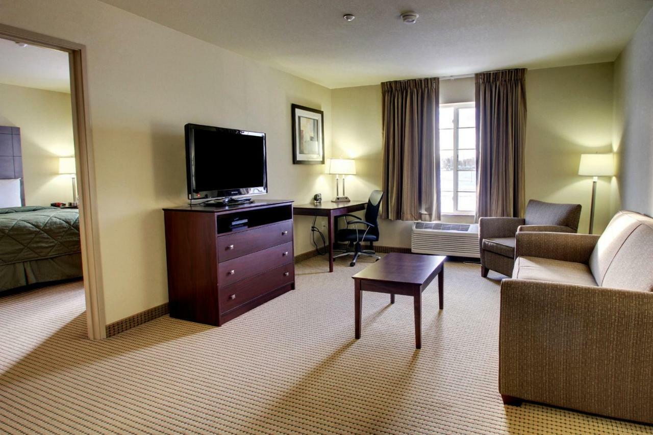 Cobblestone Inn & Suites - Carrington Kültér fotó